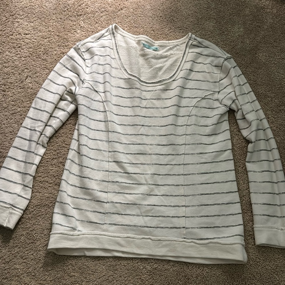 Maurice long sleeve size large